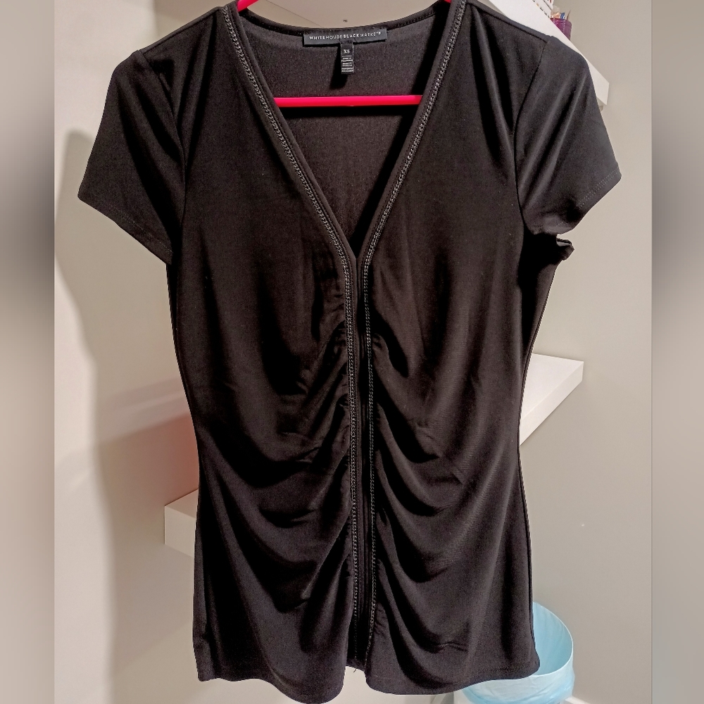 NWOT White House Black Market Gunmetal Chain Detail, Ruched Dressy TShirt